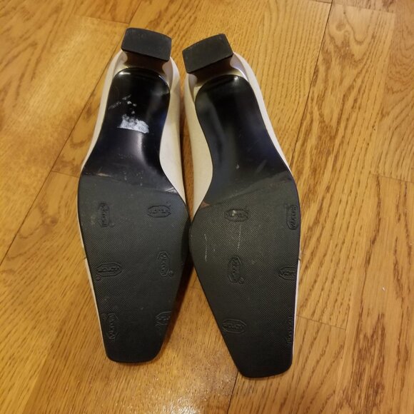 STUART WEITZMAN Vintage Kitten Heels shoes size 7.5 - Cream - Picture 5 of 11